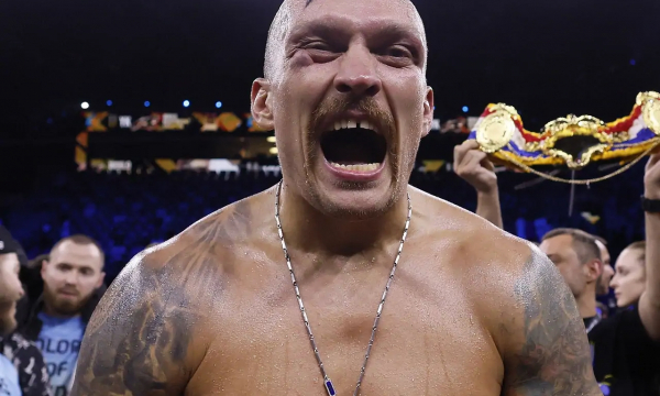 Усик оценил значение боя с Фьюри